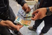 کاهش ارزش دلار برای پنجمین ماه پیاپی