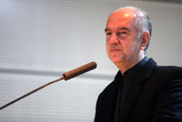 تغییر مداوم قوانین، مسیر تجارت و سرمایه‌گذاری را پرریسک و فسادزا کرده است
