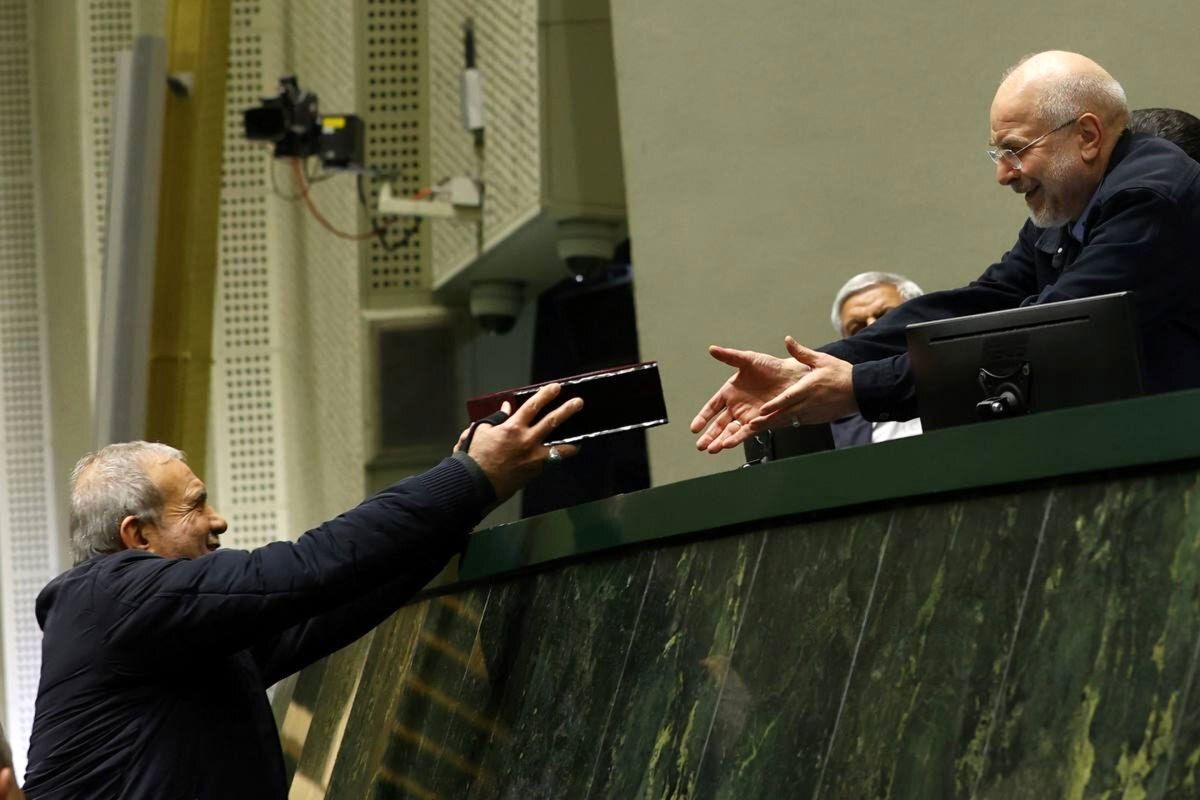 رونمایی از بودجه با ریال جدید در بهارستان؛ لایحه ۱۴۰۵ چه تفاوتی با اسلاف خود دارد؟