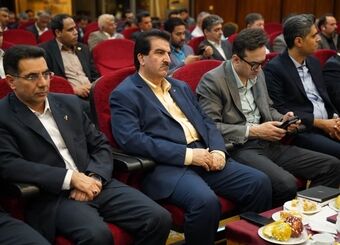 پشتیبانی بانک رفاه کارگران از واحدهای تولیدی استان هرمزگان از طریق ابزارهای نوین تامین مالی
