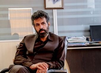 اولویت اول دولت معیشت نیست