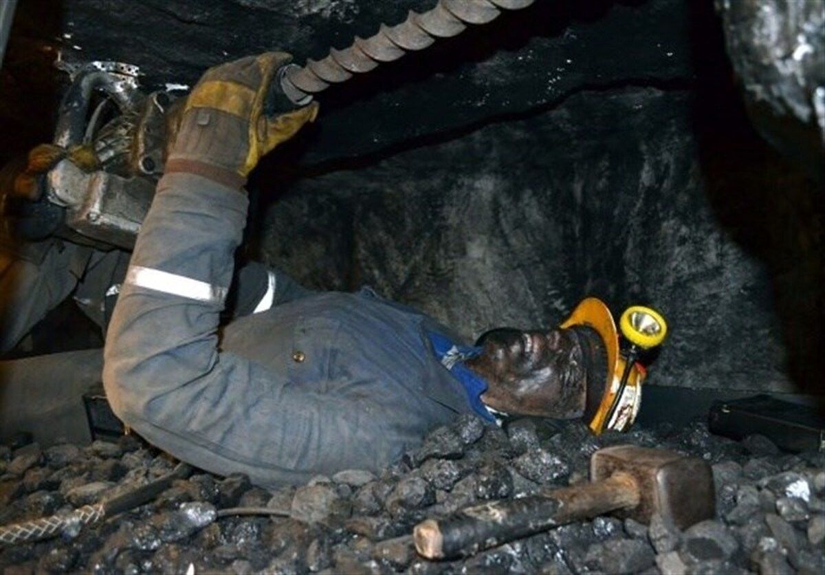 زنگ خطری برای تأمین اجتماعی / فهرست مشاغل سخت و زیان‌آور تغییر می‌کند؟