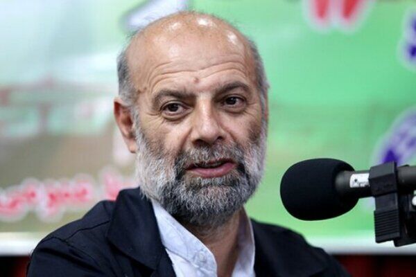 محجوب: دولت به قوانین خود در مزد پایبند باشد و مصلحت‌اندیشی نکند
