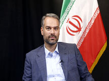 هر تاکسی تهران سالانه ۲ میلیارد تومان یارانه بنزین می‌گیرد!