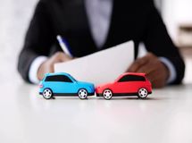 بیمه شخص ثالث مناسب برای خودروهای قدیمی کدام است؟