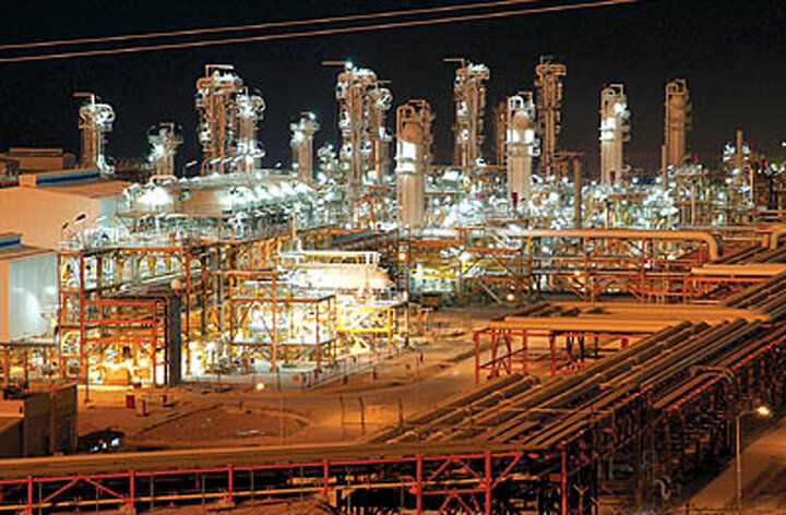 دبیرکل انجمن صنفی پتروشیمی: ۹۸ درصد از ارز پتروشیمی‌ها پرداخت شده است