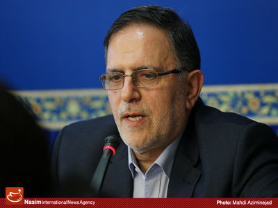 سیف در واکنش به ماجرای رانت 650 میلیون یورویی به رئیس مجلس نامه نوشت