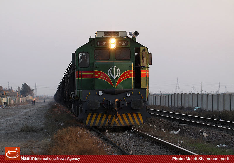 جوانب مختلف علت وقوع حادثه برخورد دو قطار باری و مسافری در حال بررسی است