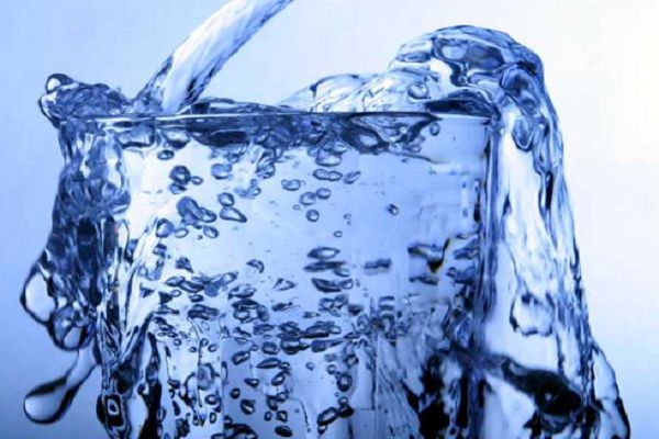 قائممقام وزیر نیرو: قیمت هر مترمکعب آب حدود هزار تومان تمام میشود