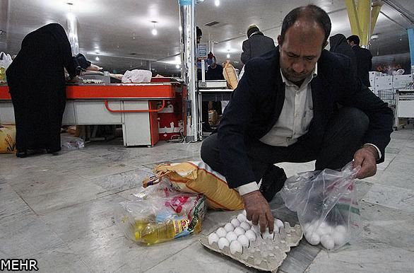 تعاونی‌های مصرف در توزیع سبد کالای امنیت غذایی مشارکت می‌کنند