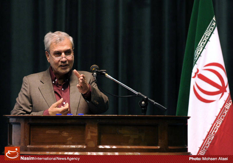 وزیر تعاون، کار و رفاه اجتماعی از پیگیری بیمه خبرنگاران خبر داد