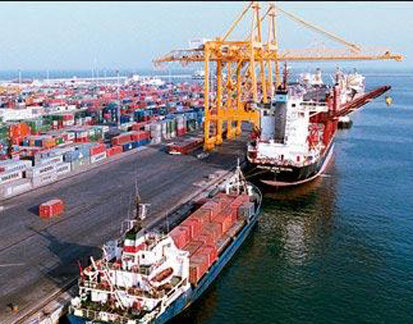 معاون وزیر صنعت: حذف محدودیت‌های صادراتی جدی است
