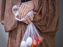 سفره‌ی کارگران به شدت کوچک‌تر شده/ حتی از پس تأمین هزینه‌های خورد و خوراک برنمی‌آیند

