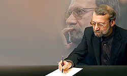 لاریجانی خرید خودروی خارجی توسط ریاستجمهوری را مغایر قانون اعلام کرد