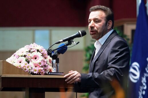 وزیر ارتباطات: نسل سوم موبایل بدون تماس تصویری ارئه می‌شود