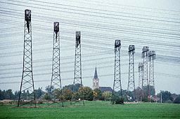 وزیر نیرو: 735 تومان یارانه به هرکیلووات ساعت برق اختصاص یافت