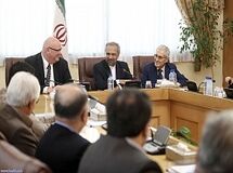 نهاوندیان: در مرحله انتقال به اقتصادی مردم‌سالار و مشارکت جو هستیم