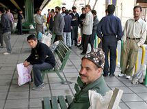 مرکز آمار ایران نرخ بیکاری تابستان امسال را به میزان 9.5 درصد اعلام کرد
