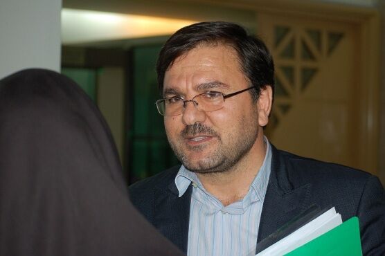 عضو کمیسیون صنایع: رانت‌ها اجازه تأمین نیاز خودروسازان از قطعات داخلی را نمی‌دهد