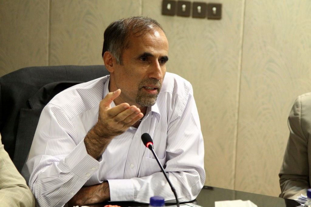 رئیس سازمان توسعه و تجارت: به دنبال حذف کارت بازرگانی هستیم