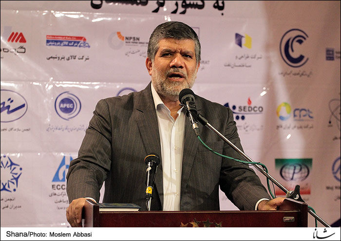 قائم مقام وزیر صنعت:  برنامه ریزی برای صادرات 13 میلیون دلار در بخش پتروشیمی انجام شده است
