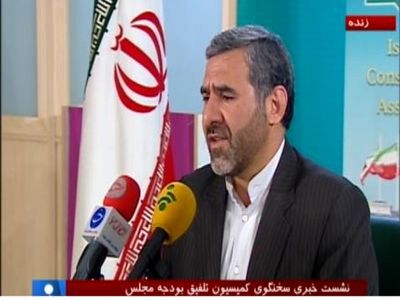 کاتب: بودجه دولت برای سال آینده دوبخشی ارائه می‌شود