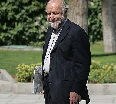 زنگنه تهران را به مقصد وین ترک کرد