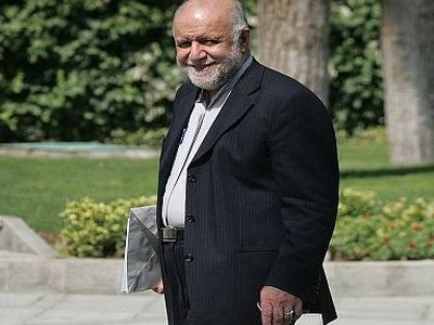 زنگنه تهران را به مقصد وین ترک کرد