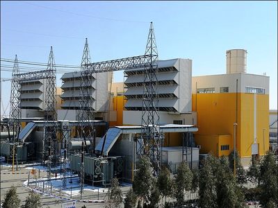 وزیر نیرو: متوسط بازده نیروگاه‌های گازی کشور 32.5 درصد  است