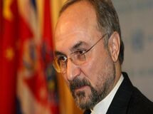 رئیس‌کل سازمان سرمایه‌گذاری و کمک‌های اقتصادی:
دولت تا یک سال دیگر اقتصاد را شفاف می‌کند
