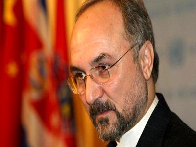 رئیس‌کل سازمان سرمایه‌گذاری و کمک‌های اقتصادی:
دولت تا یک سال دیگر اقتصاد را شفاف می‌کند