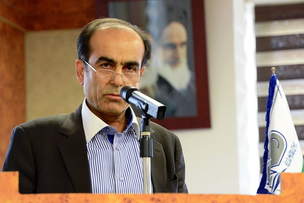 خادمی: وزارت نفت دوست دارد به جای ایرانی‌ها با هندی‌ها و چینی‌ها کار کند!