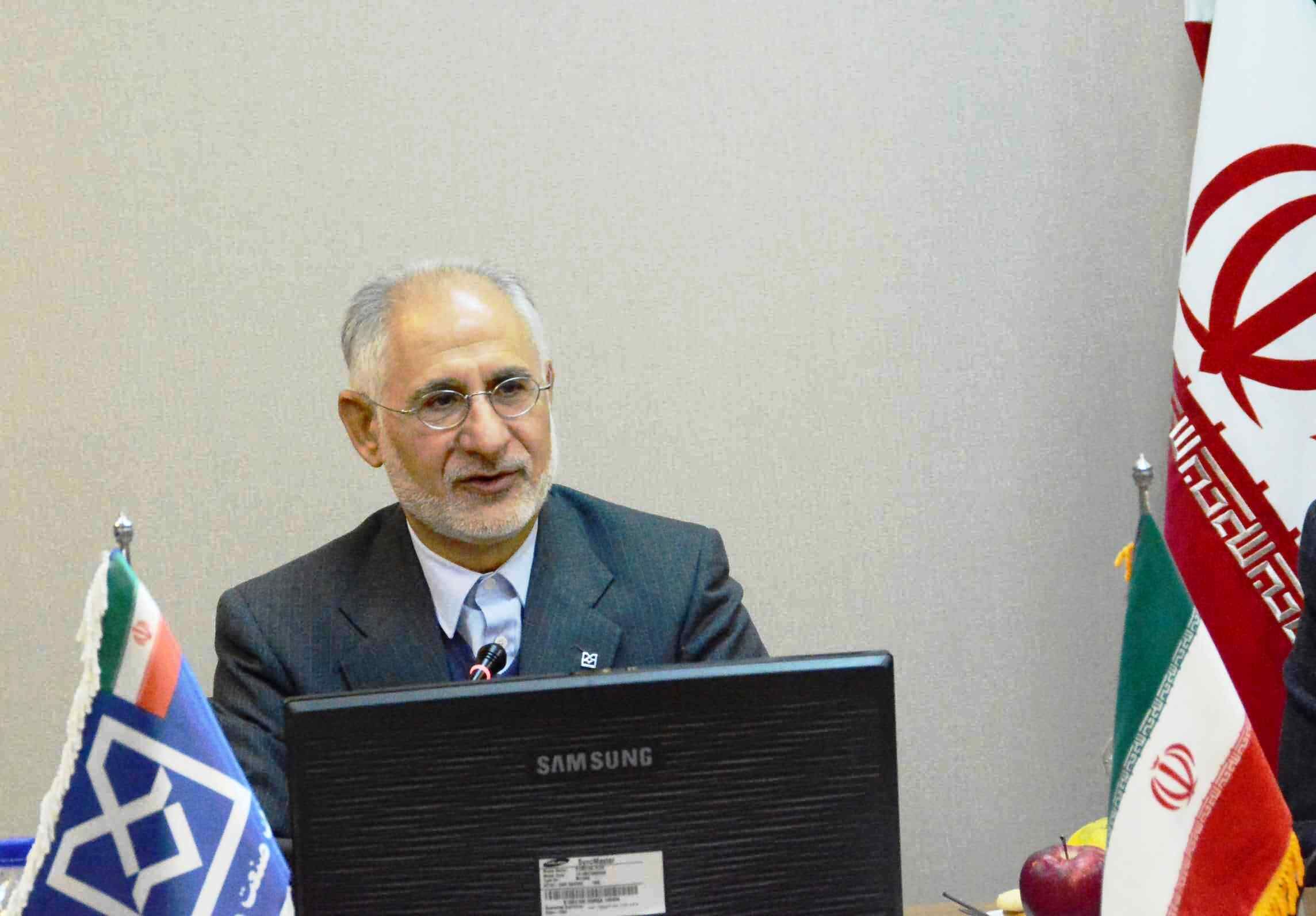 افخمی:  افزایش سرمایه بانک‌ها در لایحه خروج از رکود شبیه به یک شوخی است