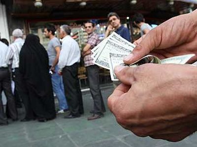 بانک مرکزی بی سرو صدا دلار را  10 ماهه 450 تومان گران کرد