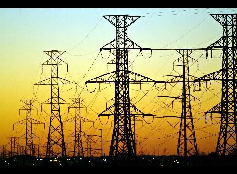 دبیر فدراسیون صادرات انرژی: صادرات برق توسط وزارت نفت دخالت در  وظایف وزارت نیرو است
