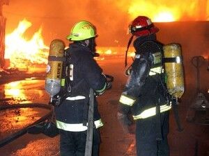 مدیرکل پایانه‌های هرمزگان: آتش‌سوزی پایانه بار بندرعباس خسارتی جدی نداشت