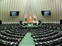 درآمد حاصل از هولوگرام شرکت دخانیات به رد دیون بازنشستگان فولاد اختصاص یافت