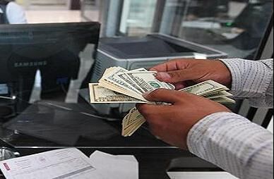 ساعت فروش ارز مسافرتی و زیارتی در شعب منتخب بانک ملی افزایش یافت