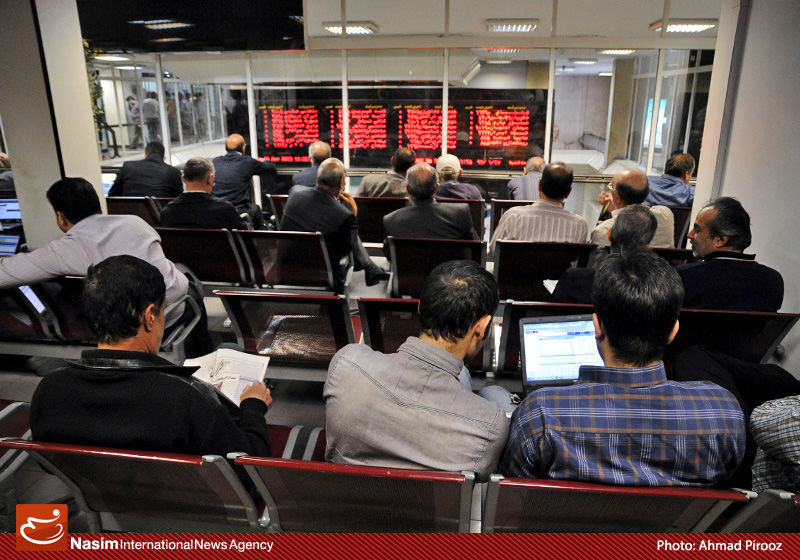 نوروز امسال، چهار میلیارد و ۴۲۳ میلیون سهم در بورس تهران معامله شد