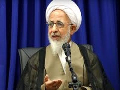 آیت‌الله جوادی آملی: جامعه را نمی‌توان براساس شیوه کمیته امداد اداره کرد