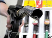 گزارش نهایی کمیسیون اصل 90 در مورد "بنزین پتروشیمی‌ها"به هیأت رئیسه مجلس رفت