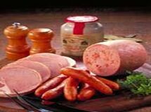 استفاده از خمیر مرغ در سوسیس و کالباس غیرمجاز است