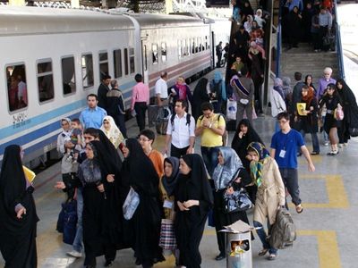 نعمت‌زاده: هیچ واگن دسته دوم اجازه ورود به خطوط ریلی را ندارد
