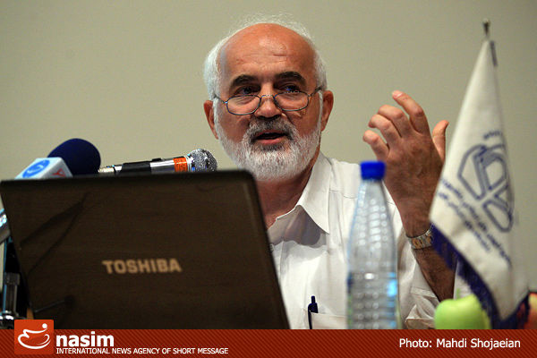 توکلی: لغو تحریم‌ها حلال همه مشکلات نیست