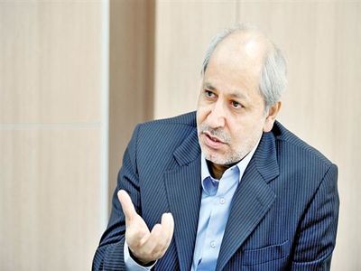مشاور اقتصادی رئیس جمهور:  اکنون در سخت‌ترین شرایط اقتصادی کشور هستیم