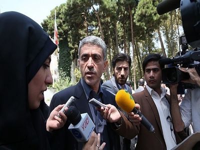 توصیه طیب‌نیا به سهامداران بورس