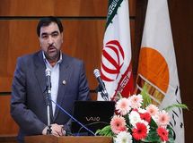 عادل آذر:
نرخ رشد اقتصادی بانک مرکزی قطعی نیست