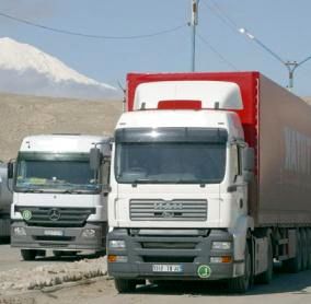 ترانزیت بیش از سه میلیون تن کالا از جاده‌ها در بهار امسال