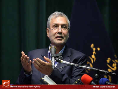 ربیعی: دولت‌های گذشته هر وامی را شغل محسوب می‌کردند