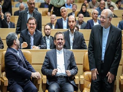 بی‌محلی نعمت‌زاده به    900 تولیدکننده ایرانی در ماجرای وام 10 میلیونی ازدواج